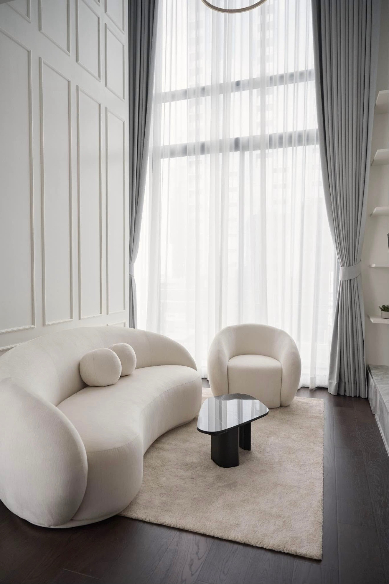 Laviq Sukhumvit 57: 2bed 2bath Duplex 97.5sqm. Corner Unit 130,000/mth Am: 0656199198