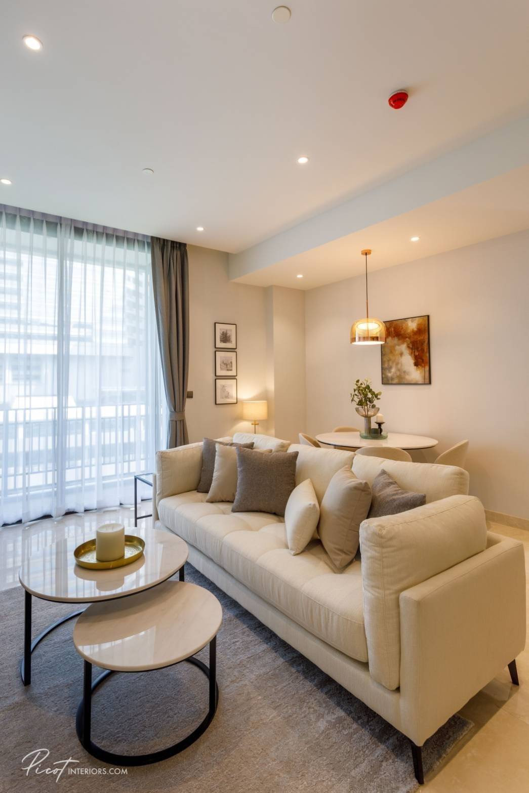 Muniq Langsuan: 86.01 sqm. 2bed 2.5bath 110,000/mth Am: 0656199198
