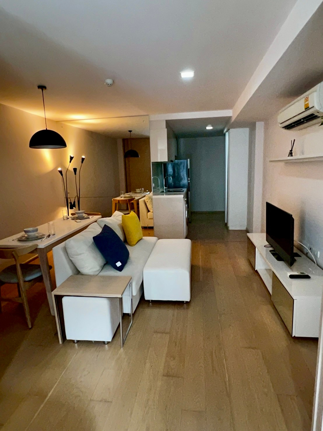 Liv@49 Sukhumvit 49: 1bed 1bath 48.26sqm. 6,000,000 Am: 0656199198