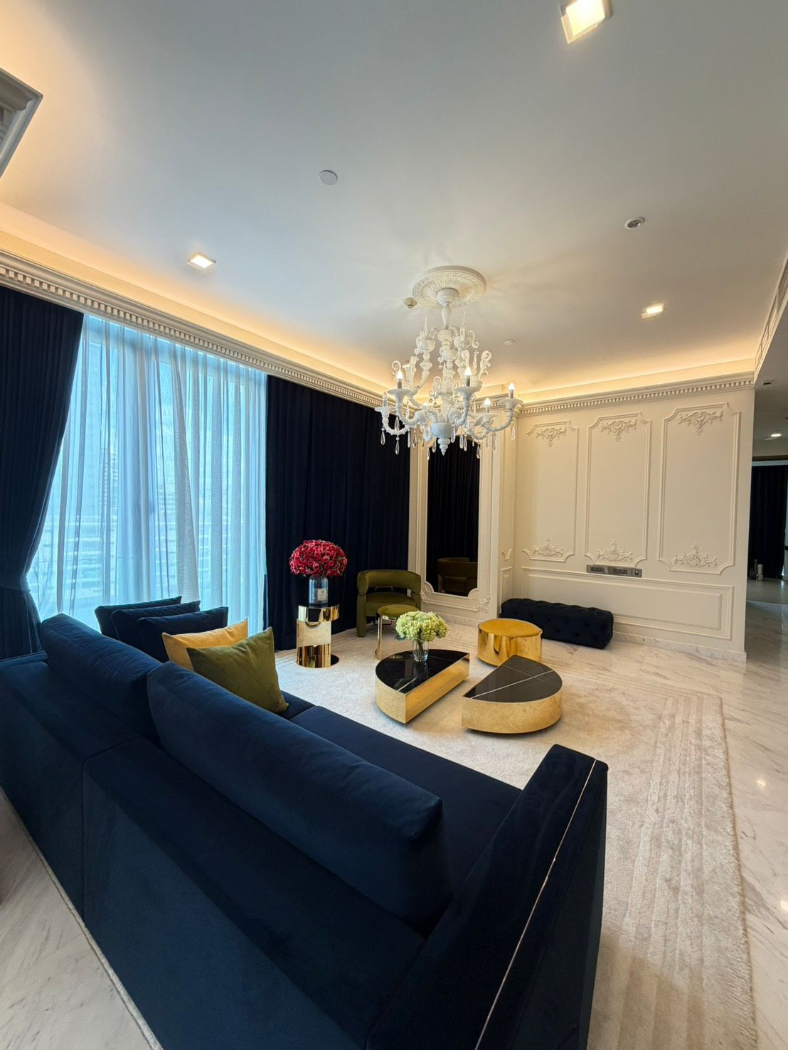 The Monument Thonglor: 2bed 2.5bath 125.20 sqm Sell: 46,000,000 Rent: 180,000/mth. Am: 0656199198