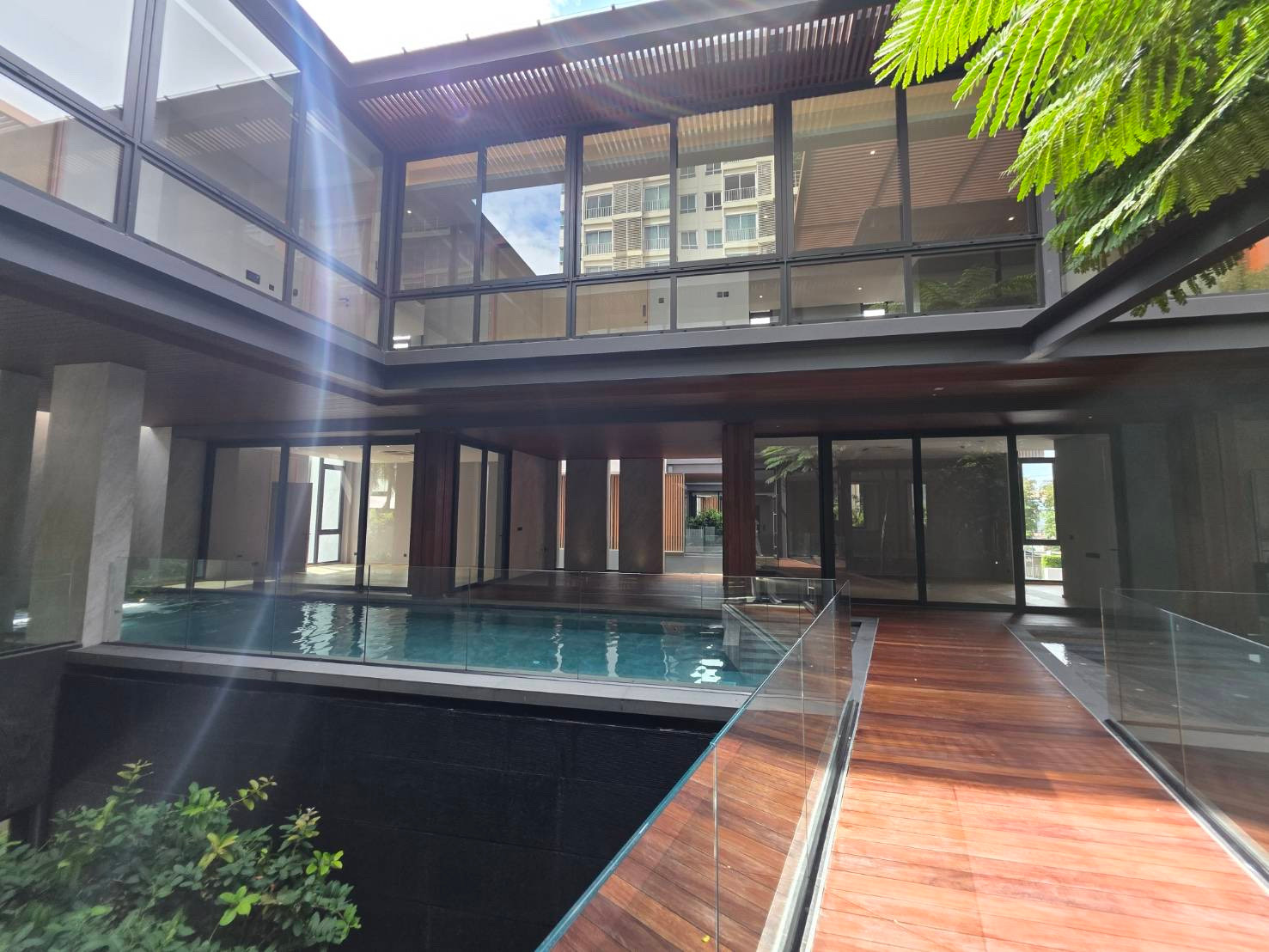 Sonle Residences Fully Fitted: 203.4sqwah 1,595sqm. 6bed 9bath 300,000,000 Fully Fitted Am: 0656199198