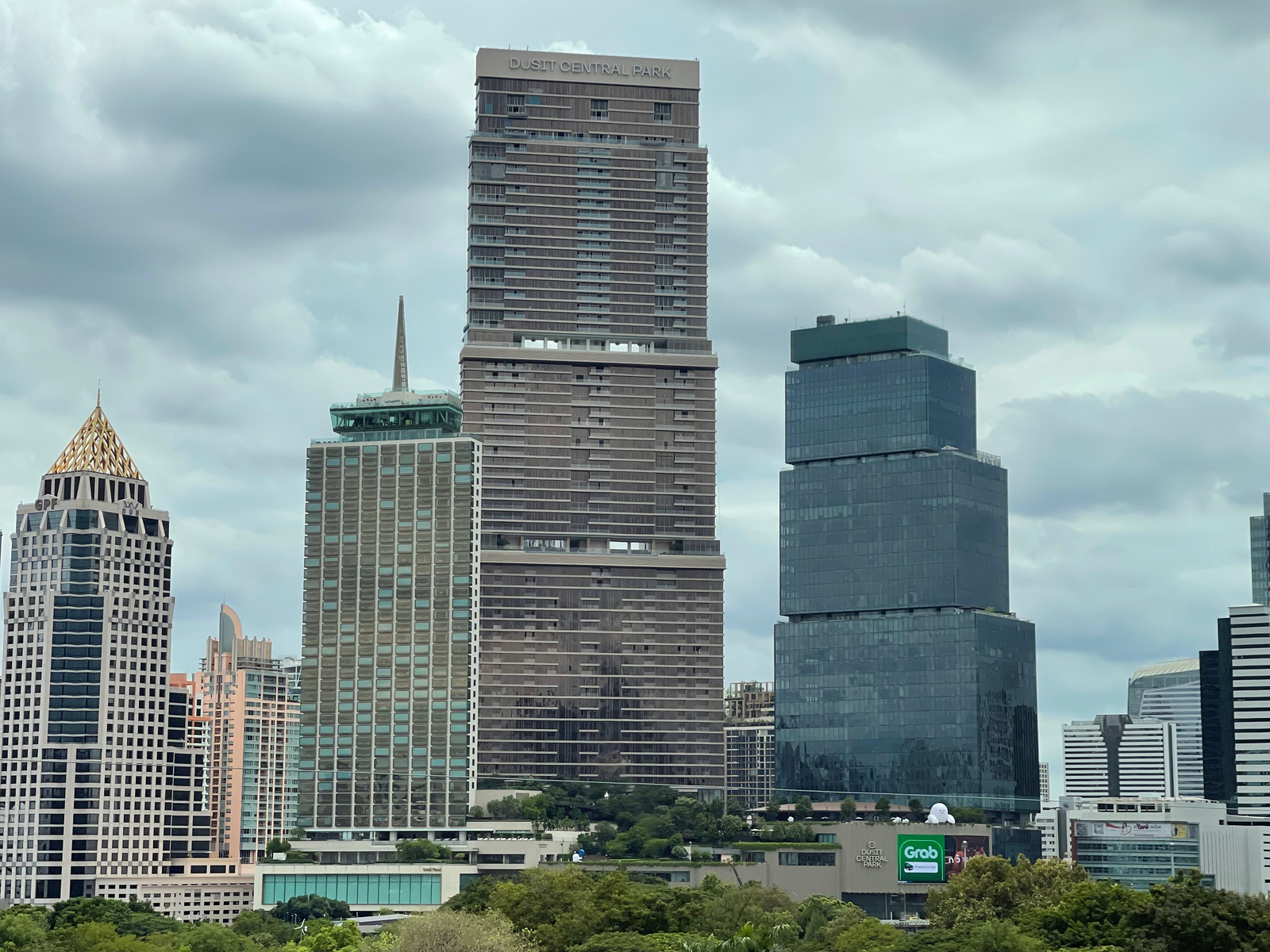 Dusit Residences: 291.31sqm 4+1bed 4.5bath 135,000,000 Double Volume Living corner unit Am: 0656199198