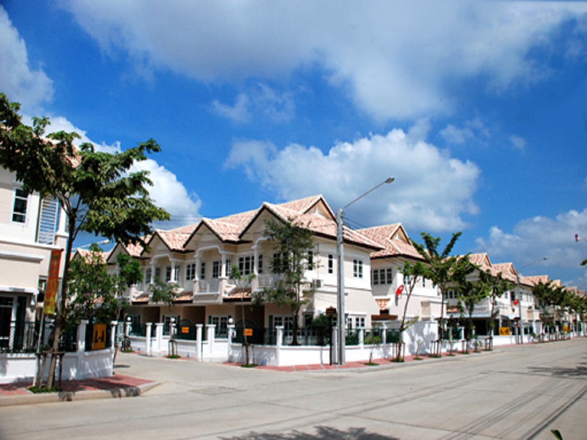 ดรีม-เพลส